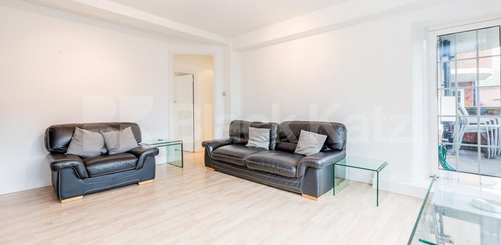 Spacious three bed with a modern kitchen and bathroom mins to tube and market Ferdinand Street, Camden / Regents Park